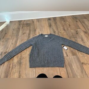 Lucky Brand Gray V-Neck Cable Knit Sweater size small NWT